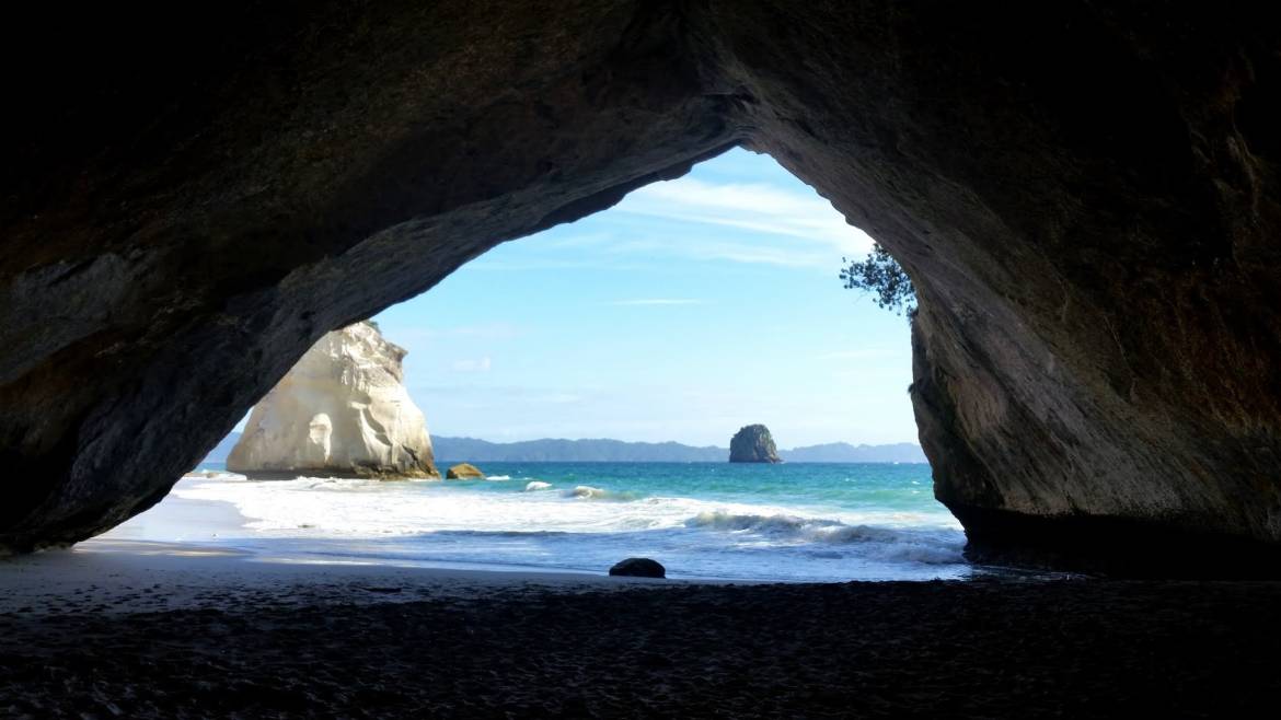 cathedral-cove.jpg